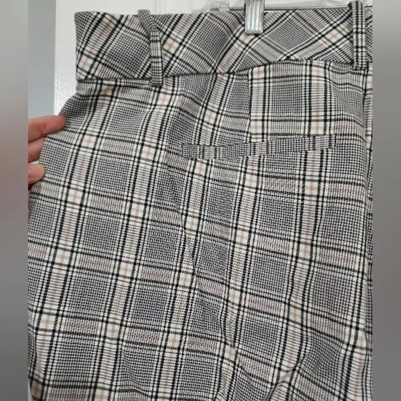 Ava & Viv Cream Plaid High Rise Tapered Ankle Pants in Size 22 - Picture 8 of 14
